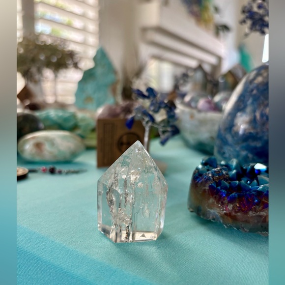 Clear Quartz Tower - Picture 4 of 5